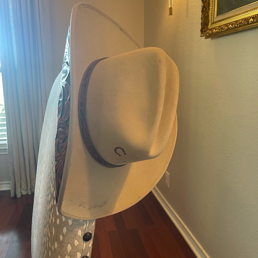 Charli one horse cowboy hat cream with green and leather detailing